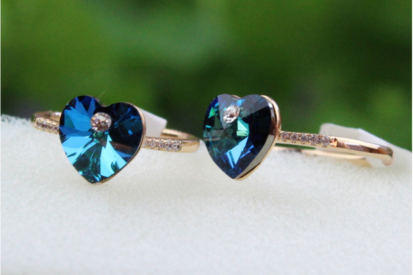 Кільце Xuping Jewelry сердечко Сваровскі блакитне хамелеон р 16 золотисте