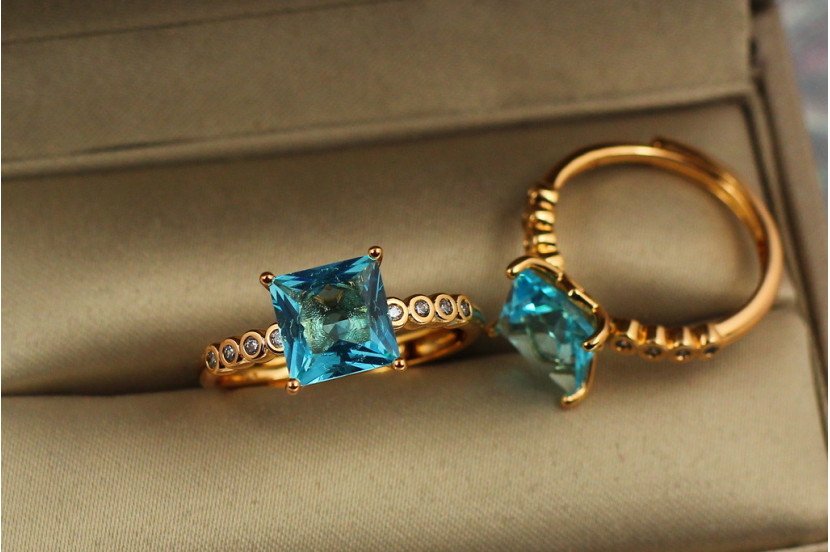 Кільце Xuping Jewelry морська лазур з блакитним каменем р 18 золотисте