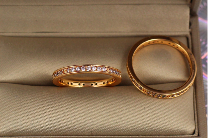 Кільце Xuping Jewelry доріжка з каменів із пропусками р 19 золотисте
