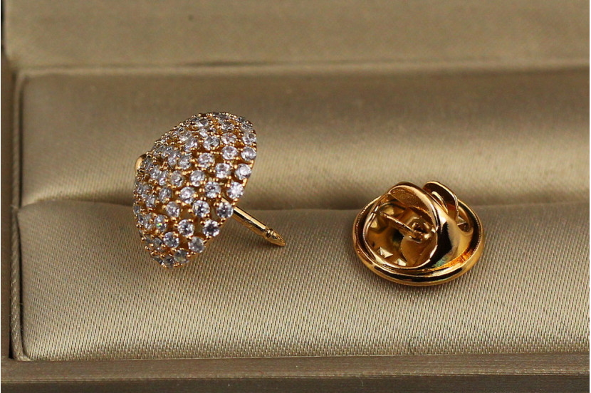 Брошка Xuping Jewelry їжачок 1.5 см золотиста