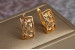 Сережки Xuping Jewelry вигнутий різний прямокутник 1.8 см золотисті