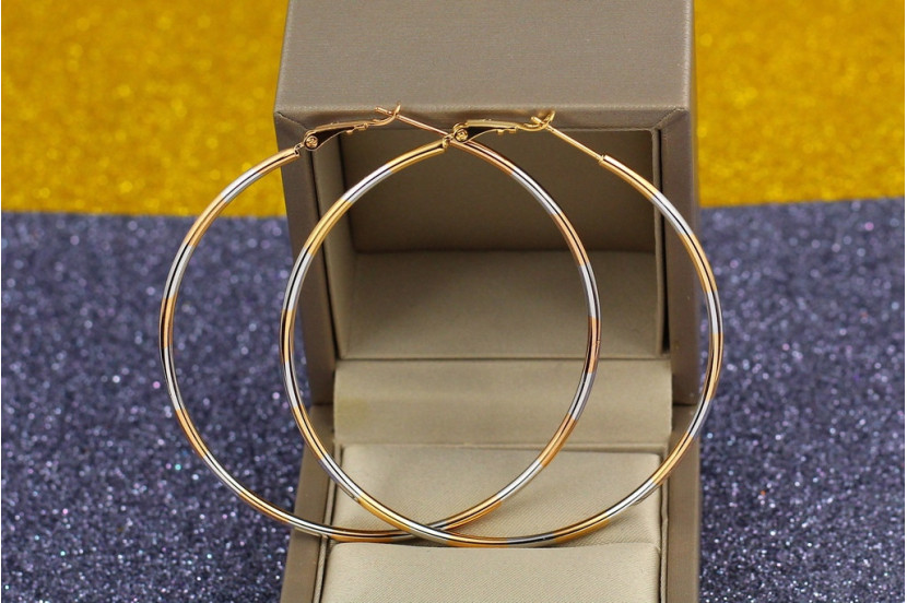 Сережки кільця Хuping Jewelry гладкі 6.5 см комбіновані