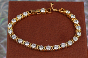 Браслет Xuping Jewelry іскри салюту з білими каменями 19 см 5 мм золотистий