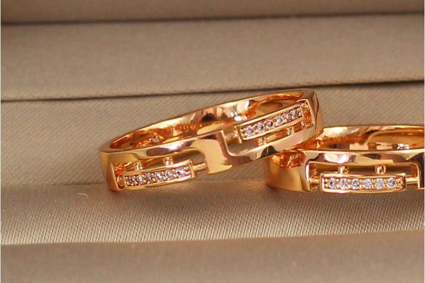Кільце Xuping Jewelry модерн р 18 золотисте