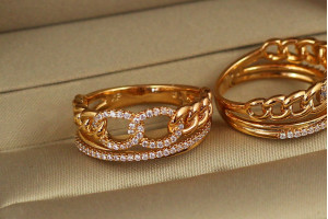 Кільце Xuping Jewelry ланки ланцюга з камінчиками р 16 золотисте