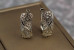 Сережки Xuping Jewelry вигнутий прямокутник різний візерунок зі змійкою 1.8 см сріблясті