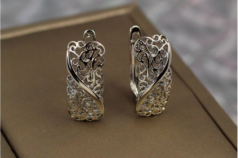 Сережки Xuping Jewelry вигнутий прямокутник різний візерунок зі змійкою 1.8 см сріблясті