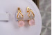 Сережки Xuping Jewelry королева вишенька імітація рожевого кварцу 1.5 см золотисті