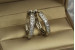 Сережки Xuping Jewelry доріжку з камінців із гладкими бортиками ззаду дірочки 2 см сріблясті