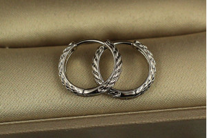 Сережки Xuping Jewelry кільця спіралька 1.4 см сріблясті