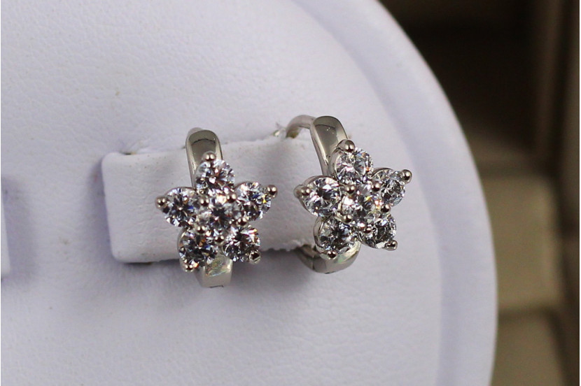 Сережки дитячі Xuping Jewelry п'ять пелюсток 11 мм сріблясті