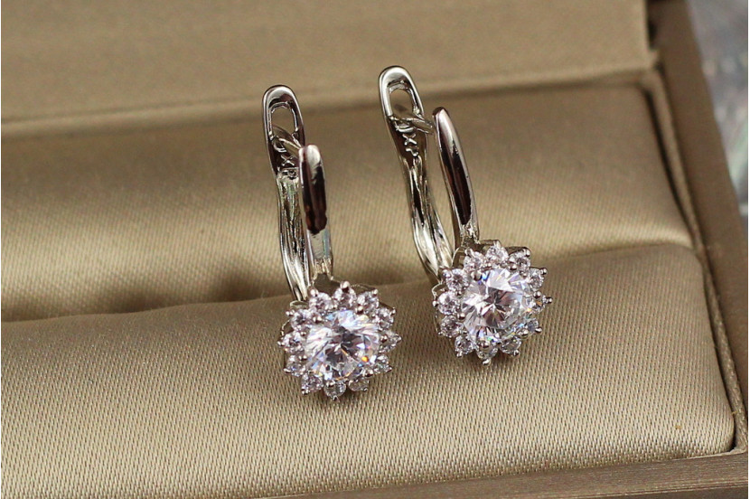 Сережки Xuping Jewelry хризантема 1.7 см сріблясті