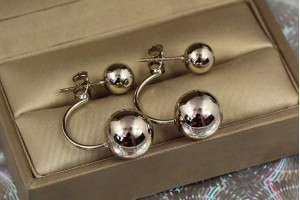 Сережки Xuping Jewelry матрьошки кульки 3 см сріблясті
