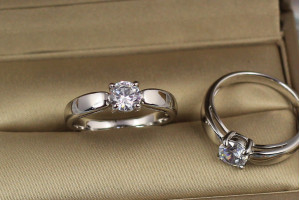Кільце Xuping Jewelry камінь 6 мм 19 р сріблясте