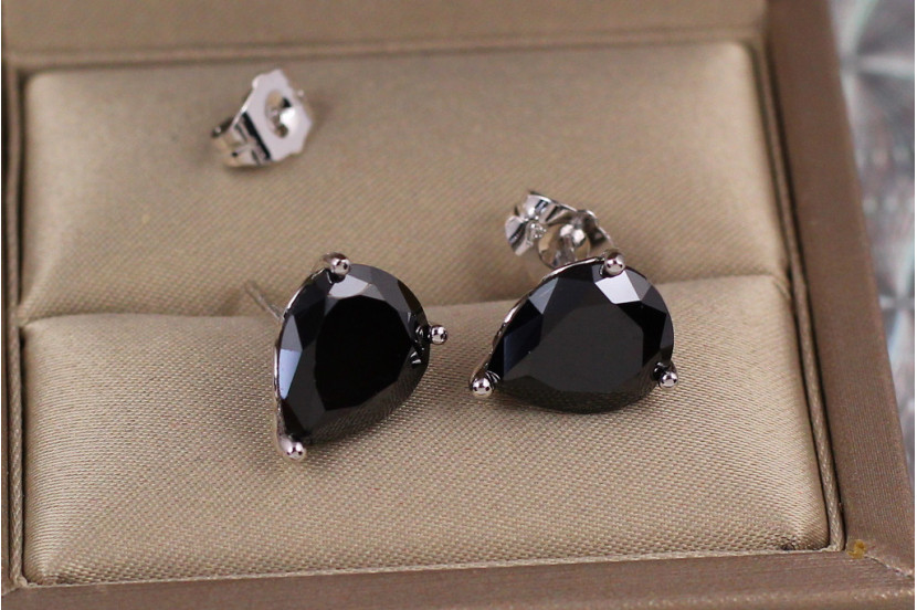 Сережки гвоздики Xuping Jewelry чорний фіаніт у формі краплі 1.3 см сріблясті