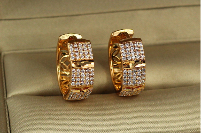Сережки Xuping Jewelry народження Венери 1.9 см золотисті
