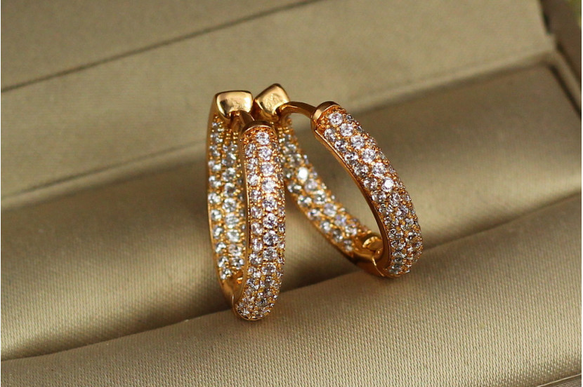 Сережки Xuping Jewelry опуклі кільця з камінням спереду та ззаду 2 см золотисті