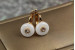 Сережки Xuping Jewelry гармонія сфер із білою керамікою 1.5 см золотисті