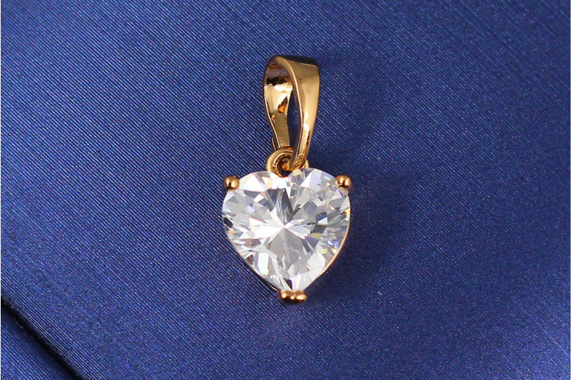 Кулон Xuping Jewelry фіаніт сердечком 9 мм золотистий