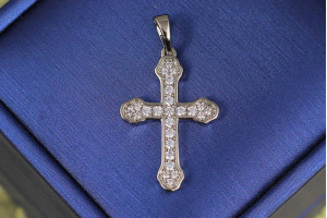 Хрестик Xuping Jewelry з фіанітами в обідку 2.6 см сріблястий