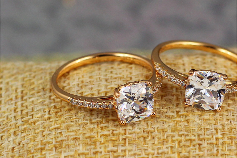 Кільце Xuping Jewelry квадратний фіаніт із доріжками з боків р 19 золотисте