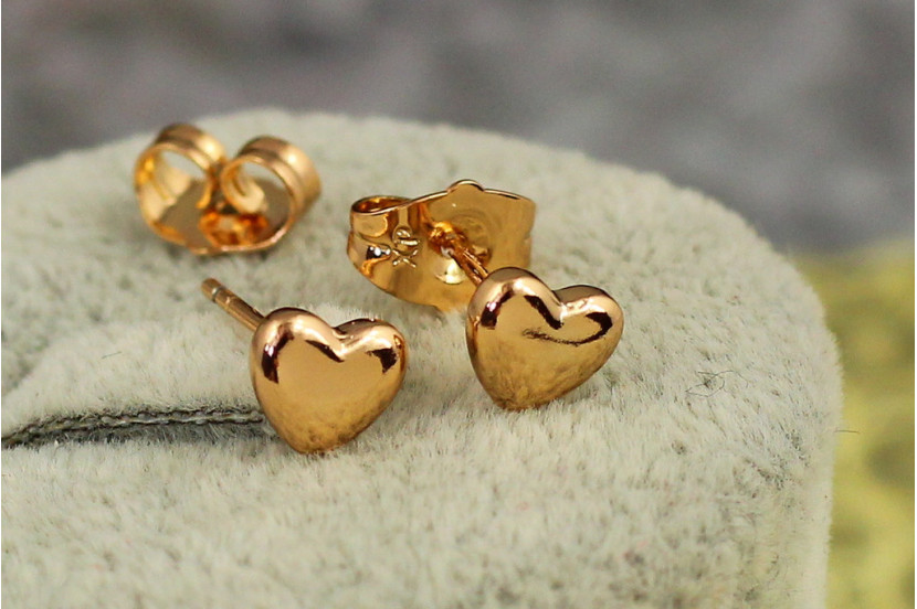 Сережки гвоздики Xuping Jewelry гладкі серця 6 мм золотисті