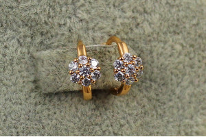 Сережки дитячі Xuping Jewelry квіточка з крапками 10 мм золотисті