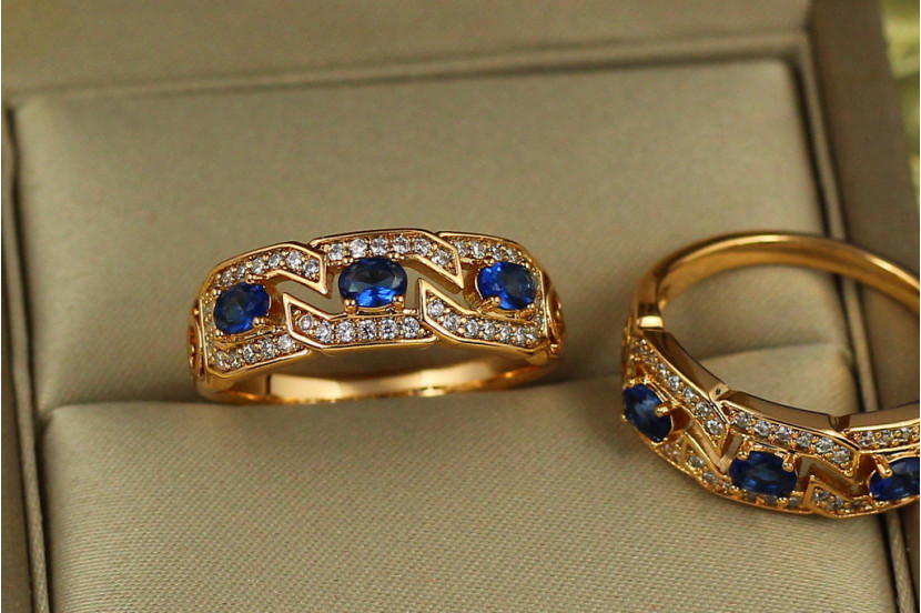 Кільце Xuping Jewelry хвилеріз із синіми каменями р 16 золотисте