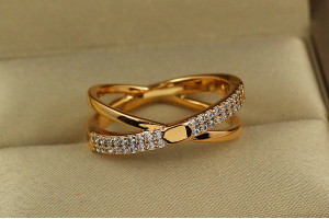 Кільце Xuping Jewelry правильне напрямок р 17 золотисте