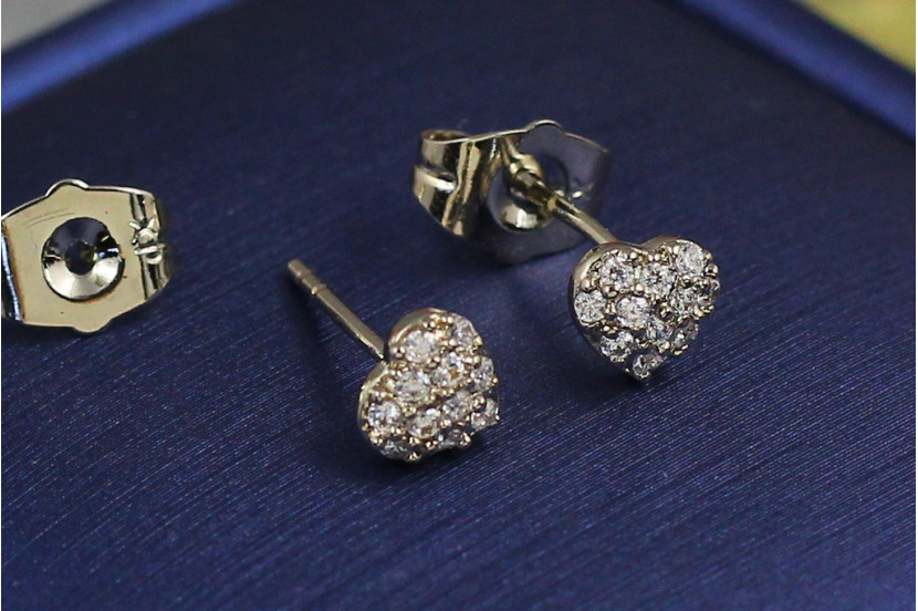 Сережки гвоздики Xuping Jewelry сердечка з камінців 6 мм сріблясті