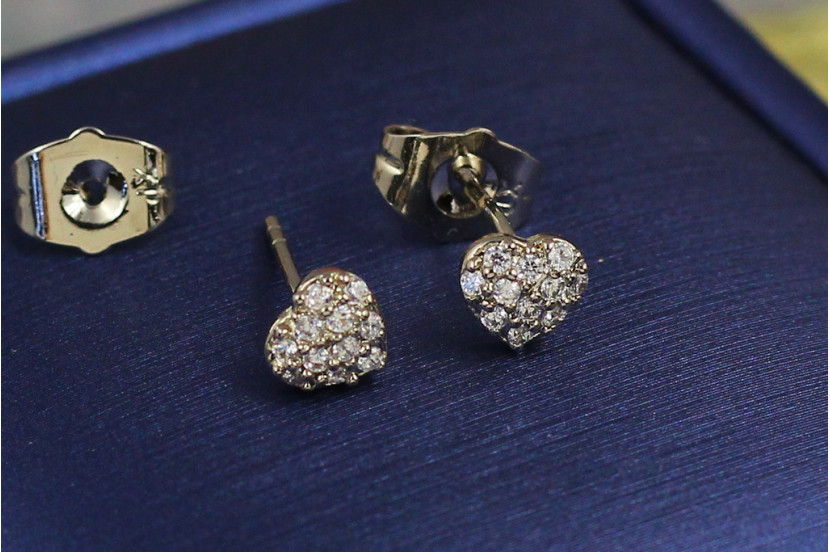 Сережки гвоздики Xuping Jewelry сердечка з камінців 6 мм сріблясті