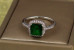 Кільце Xuping Jewelry зелений квадрат в оправі з дрібних фіанітів 16 р сріблясте