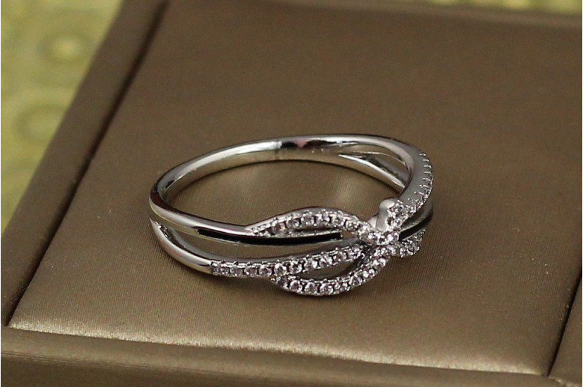 Кільце Xuping Jewelry романтик з чорнуванням 20 р сріблясте