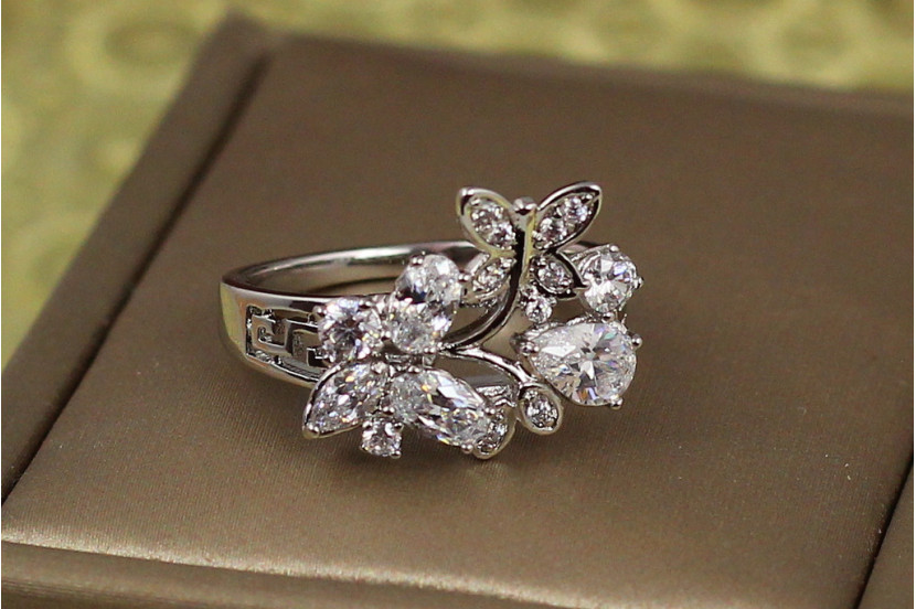 Кільце Xuping Jewelry пурхання метелика 16 р сріблясте