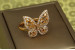 Кільце Xuping Jewelry великий метелик крила з камінням кольору шампанського р 18 золотисте