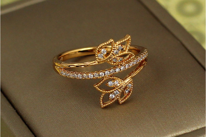 Кільце Xuping Jewelry молоде листя р 16 золотисте