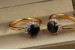 Кільце Xuping Jewelry два майданчики з чорним каменем р 17 золотисте