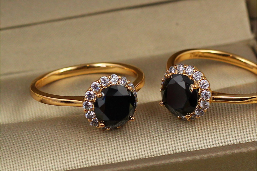 Кільце Xuping Jewelry два майданчики з чорним каменем р 18 золотисте