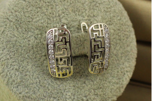 Сережки Xuping Jewelry міф з грецьким візерунком 1.9 см сріблясті