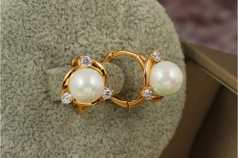 Сережки Xuping Jewelry перлина з трьома каменями 1.3 см золотисті