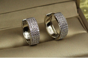 Сережки Xuping Jewelry широкі кільця з камінням 1.7 см сріблясті