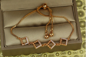 Браслет Xuping Jewelry регульований дружні ромбики на бігунці золотистий