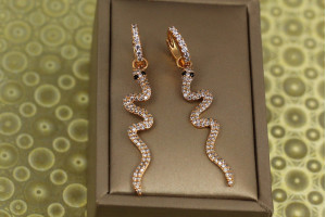 Сережки підвіски Xuping Jewelry Звивальна змія 5,2 см золоті