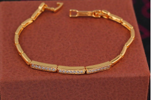 Браслет Xuping Jewelry три ланки із семи каменів 21 см 3 мм золотистий