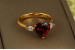 Кільце Xuping Jewelry серце з червоним каменем і краплями з боків р 20 золотисте