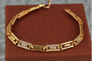 Браслет Xuping Jewelry тріумфальна арка 21.5 см 7 мм золотистий