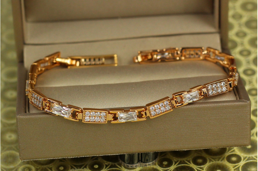 Браслет Xuping Jewelry Гравій з білими каменями 17 см 5 мм золотистий