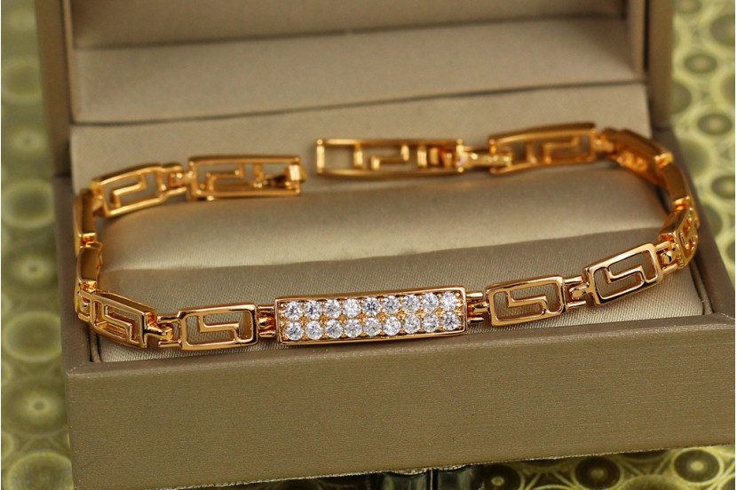 Браслет Xuping Jewelry Позиція з фіанітовою пластиною 17 см 6 мм золотистий