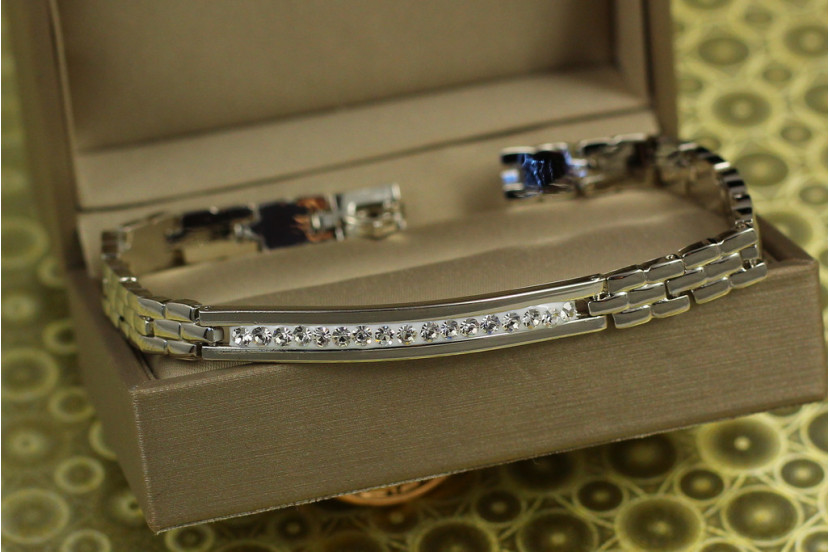 Браслет Xuping Jewelry цеглинки з пластиною з камінням 19,5 см 6 мм сріблястий