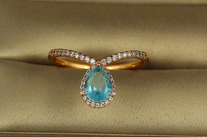 Кільце Xuping Jewelry Золушка з блакитним камнем р 19 золотисте